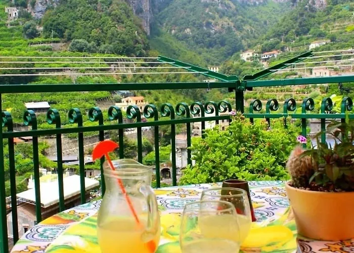 La Valle Delle Ferriere Amalfi